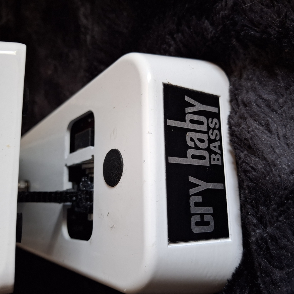 Cry Baby Bass Wah